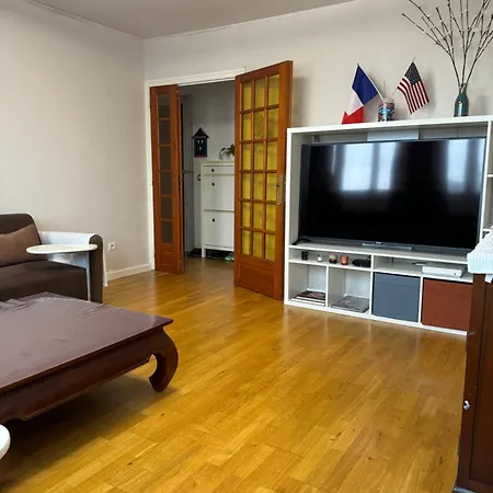 Appartement Periurbain De Paris Et Versailles Les Clayes-Sous-Bois Exterior photo