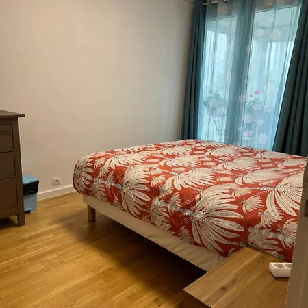 Appartement Periurbain De Paris Et Versailles Les Clayes-Sous-Bois Exterior photo